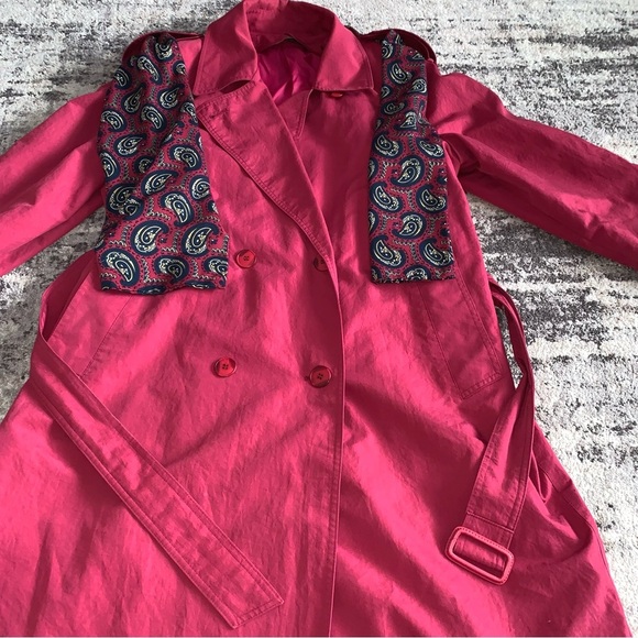 London Fog Raspberry Trench Coat with Paisley Scarf & Elegant Flowing Design - Picture 3 of 11